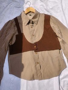 Builtin Vest Brown Shirt