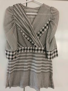 Stylish Black &amp; White Top