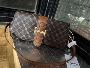 Chic Crossbody Bag