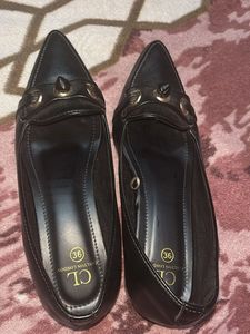 Black Carlton London Loafers