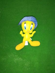 Looney Tunes Beautiful Yellow Teddy