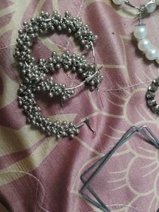 Earings