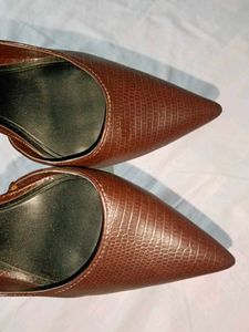 Mango Heels