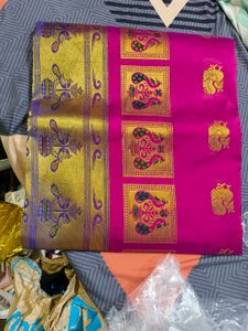 Women Magenta Saree