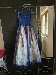 Girls&#39; Blue Floral gown