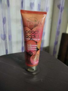 Sealed Peach Addict Body Cupid Shower Gel On Sale!