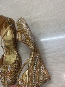 Beautiful Diamond Mojdi Heel