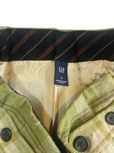 Chic Green Pleated Skirt With Lace Bow Accent