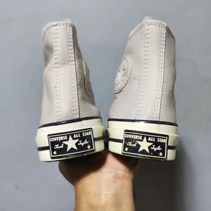 Off White Converse