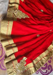Beautiful Pure crepe Red Colour saree with  Golden