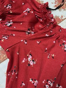 H&amp;M Red Floral Crop Top