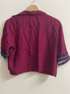Crop Shirt In Size Large