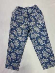 Pinteresty Floral Jeans