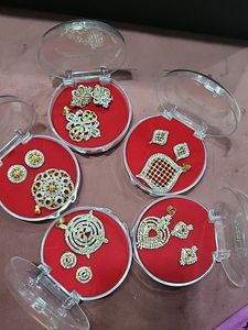 Pendent Set