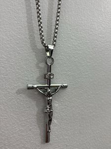 ANTI TARNISH Cross Pendant Necklace