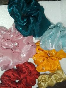 Hand Made Scrunchies ✨🥰