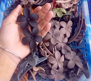 Flower Hair Claw Clips