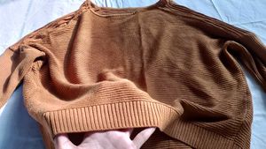 Ribbed Knit Sweater 🧶