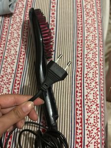 Vega Brush Hair Straightner