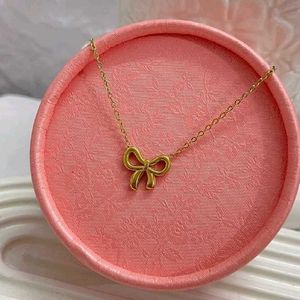 Bow Gold Necklace