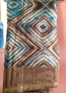 Brown &amp; Teal Geometric Print Saree