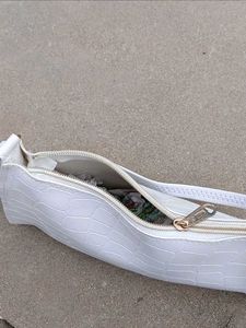 white shoulder bag