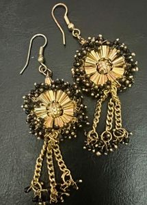 Black Pearl and Gold Earring