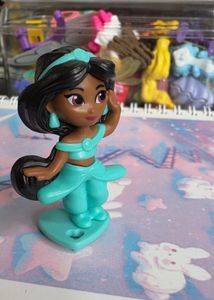 Jasmine Figurine