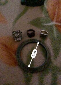 Jewellery Set - Rings and Bangle