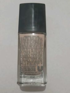 Lakme Absolute Foundation