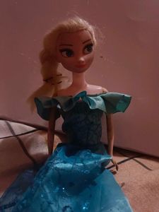 2 Metalic Disney Dolls