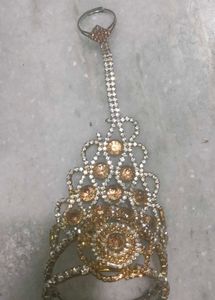 Sparkling Rhinestone Gold Tone Hand Jewelry