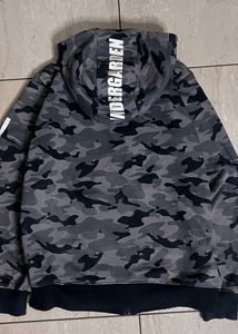 Zipper Hoodie 😍fRee Delivery Dm On Ig _monikaroy_