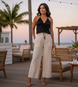 🖤 CIDER 3D wavy pattern halter top 🖤