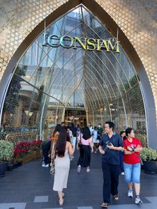 Elegant Knit Midi Dress