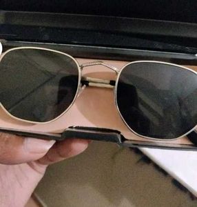 Goggle
