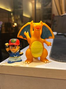 Pokemon Ash and Charizard Figure