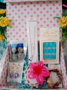 Navratri Glow Up Hamper 💗 For Women's