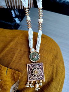 Elegant Necklace &amp; Earrings Set