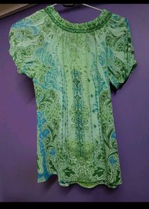 Trendy Blouson Top