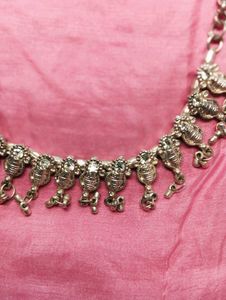 DESIGNER NECKLACE