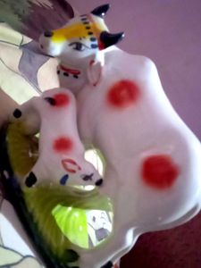 Fragile cow & calf set