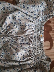 New Top In !!!SALE !!!