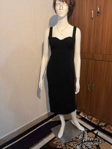 Elegant Black Midi Dress