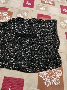 Elegant Black &amp; Cream Tunic