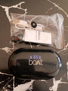 Boat Airdopes T2 With Power bank Case