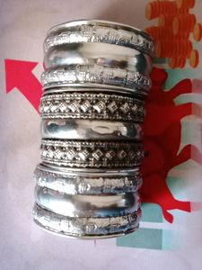 Free Size Kada Can Be Styled Multiple Ways
