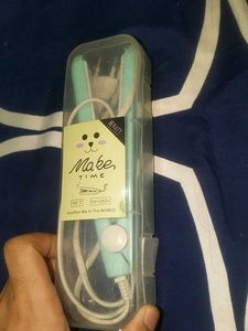 Hair Straightener (New)