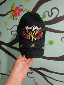 New York Yankees Floral Cap