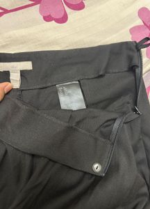 H&amp;M Buckle Detailed Tailored Trousers